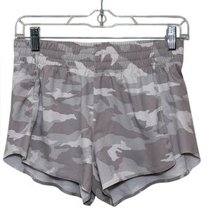 Athleta Hustle 3" Short Lined Workout Running Gym Gray Camo. Women’s XS
